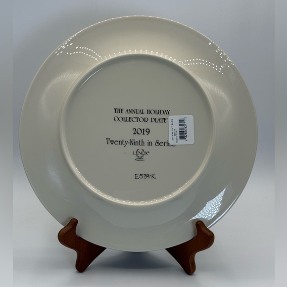 Lenox HOLIDAY ANNUAL CHRISTMAS PLATE Collector Plate 2019 29th Anniversary - Picture 10 of 11